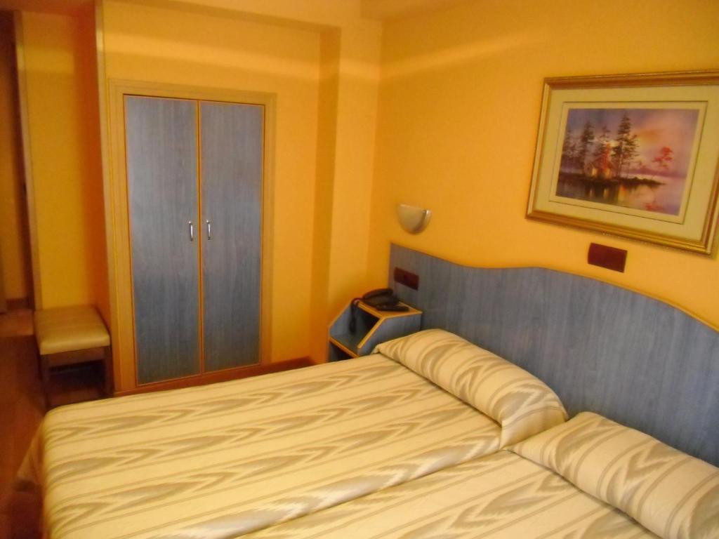 Hostal Don Suero Leão Exterior foto